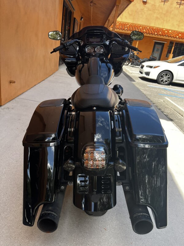 Road Glide ST - Photo 8