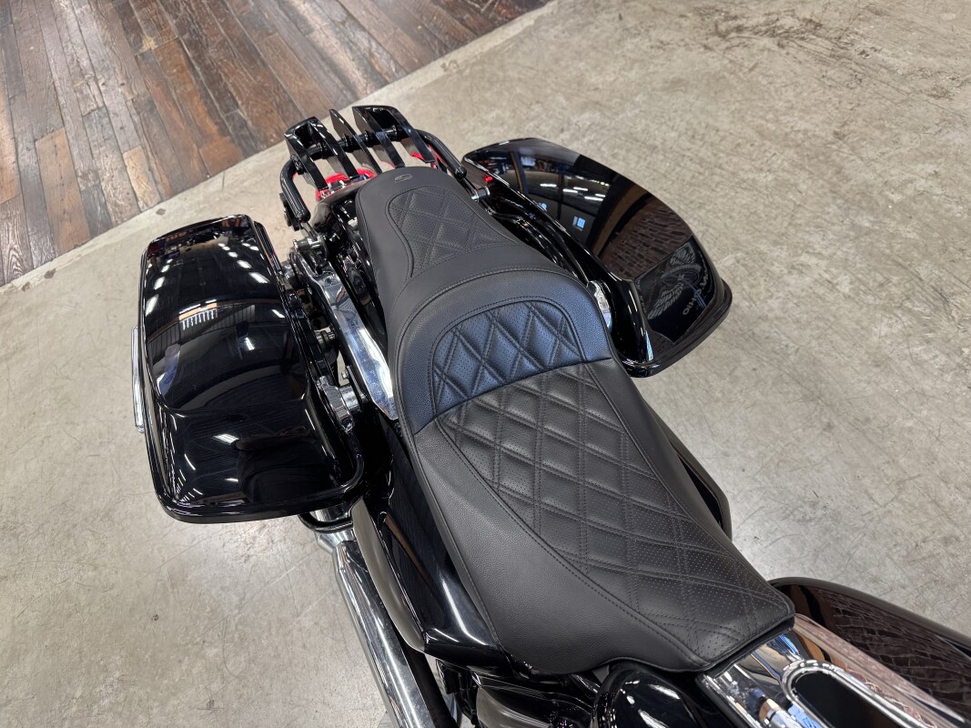 2022 Harley-Davidson Electra Glide Standard FLHT - Photo 5