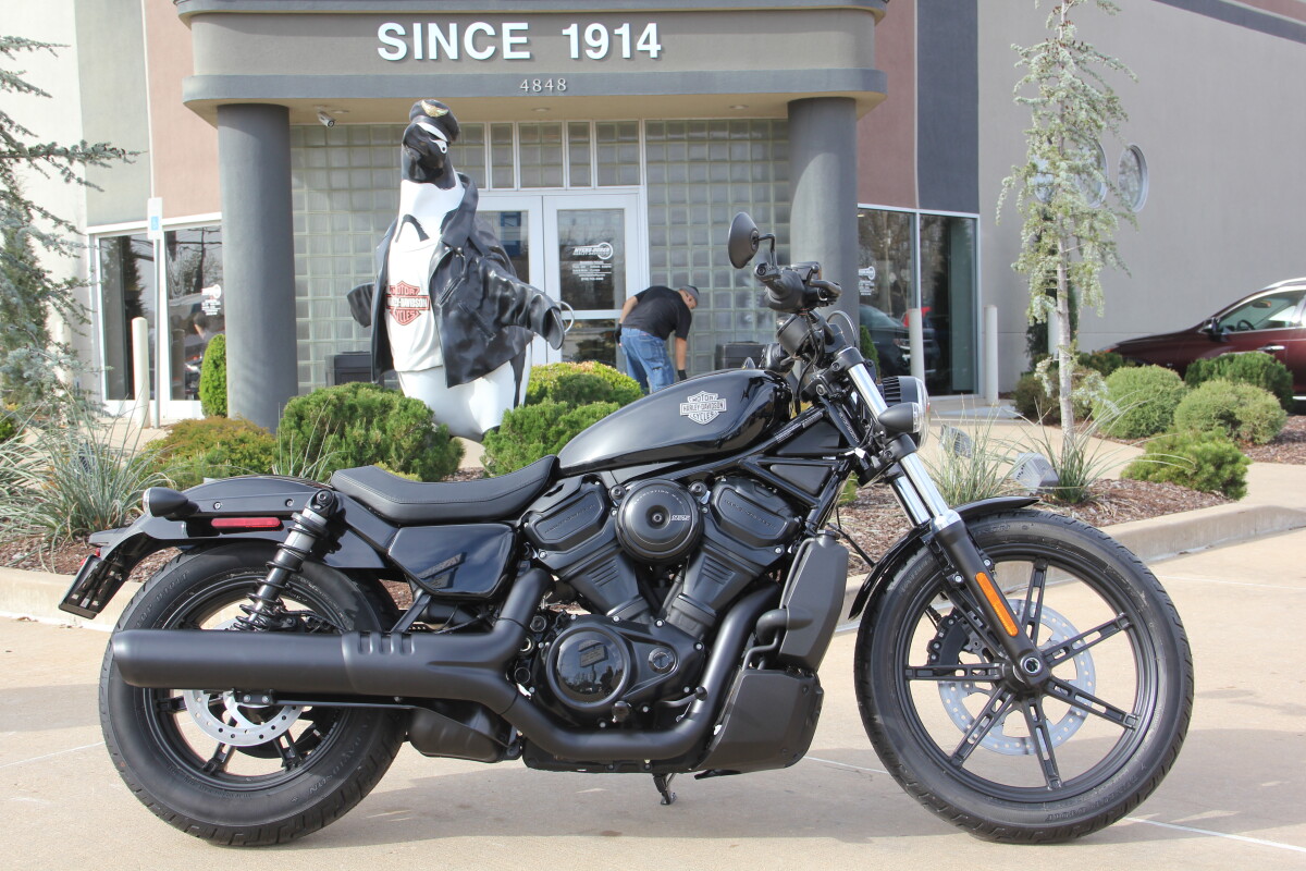 2025 Harley-Davidson Nightster Vivid Black - Photo 2