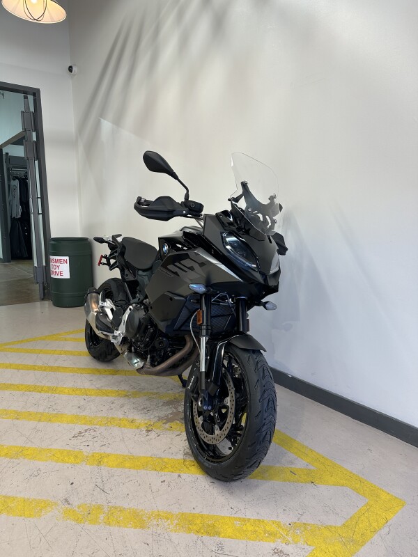 2024 BMW F 900 XR Triple Black - Photo 2