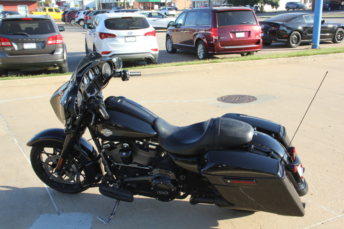 2023 Harley-Davidson Street Glide Special Vivid Black - Black Finish - Photo 7