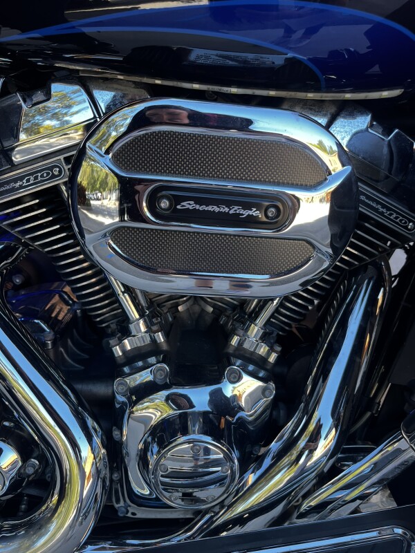 CVO Road Glide Ultra - Photo 10