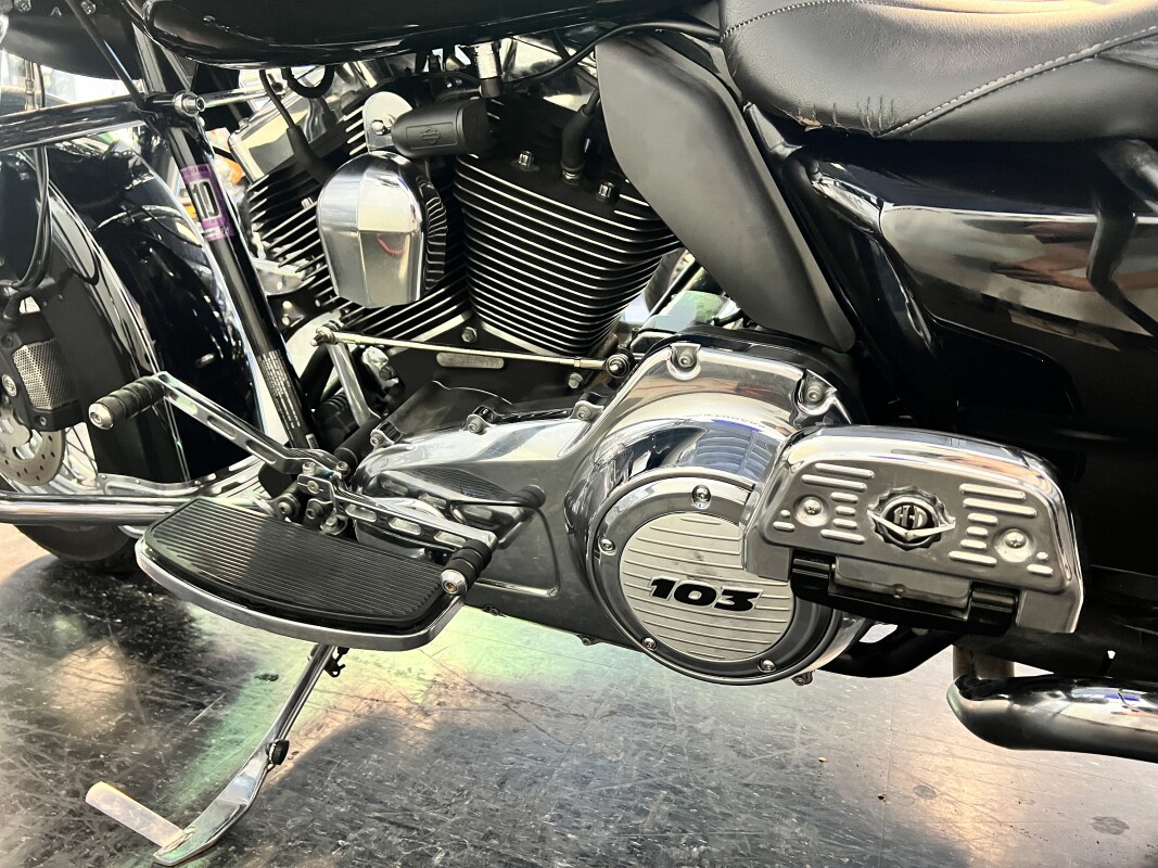 2013 Harley-Davidson Road King Classic Vivid Black FLHRC - Photo 8