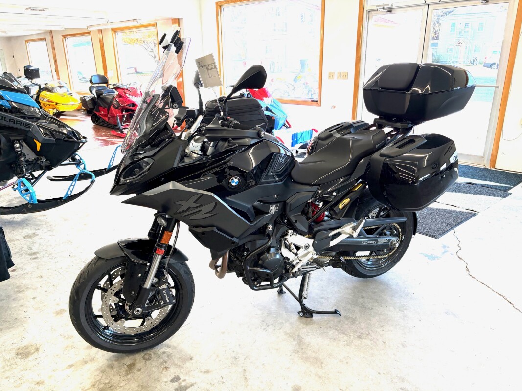 Like New F900XR With TONS of added goodies!!! - Photo 4