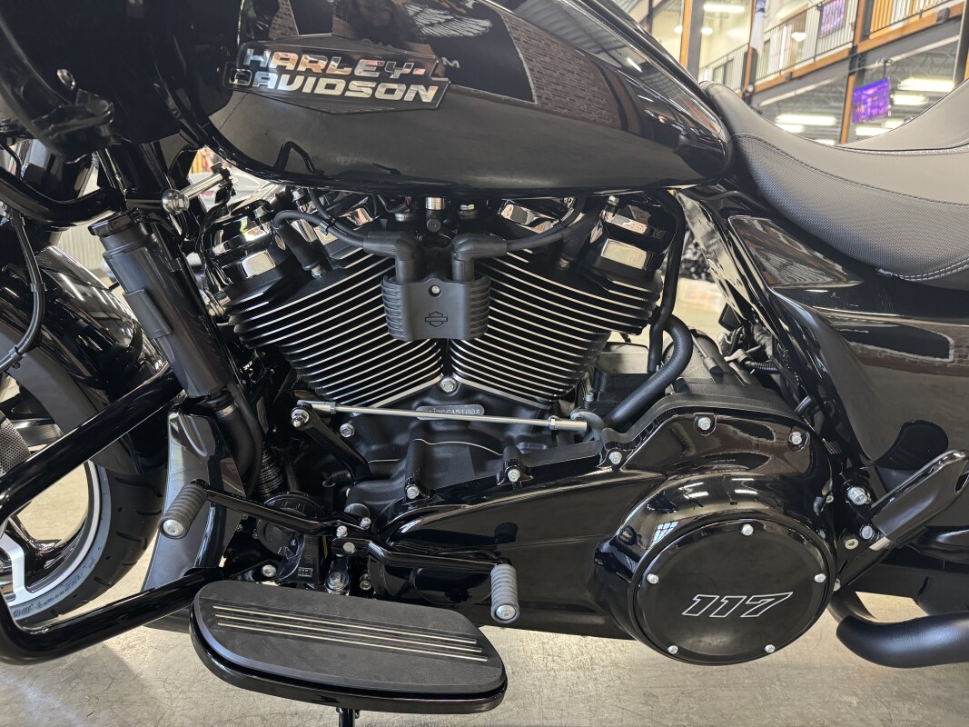 2025 Harley-Davidson Road Glide FLTRX - Photo 9