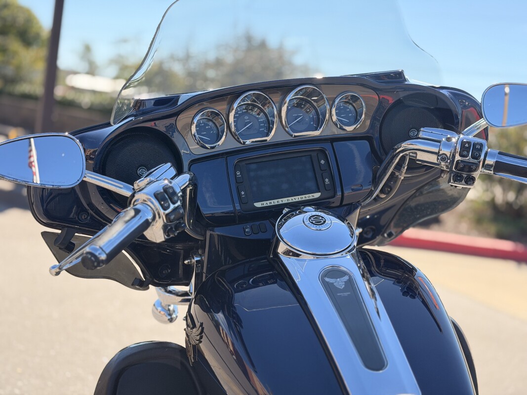 2018 Harley-Davidson CVO Limited FLHTKSE Odyssey Blue 953993 - Photo 6