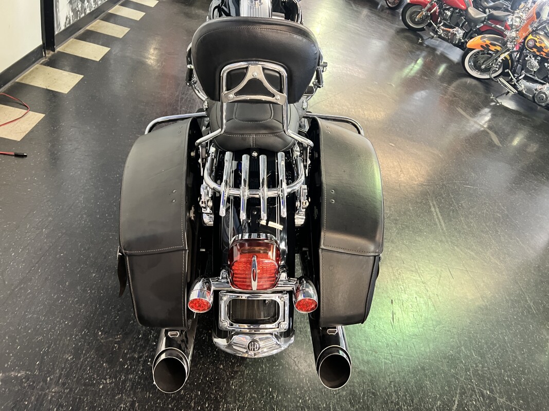 2013 Harley-Davidson Road King Classic Vivid Black FLHRC - Photo 9