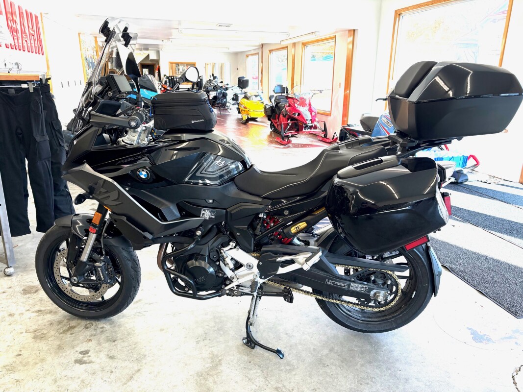 Like New F900XR With TONS of added goodies!!! - Photo 2