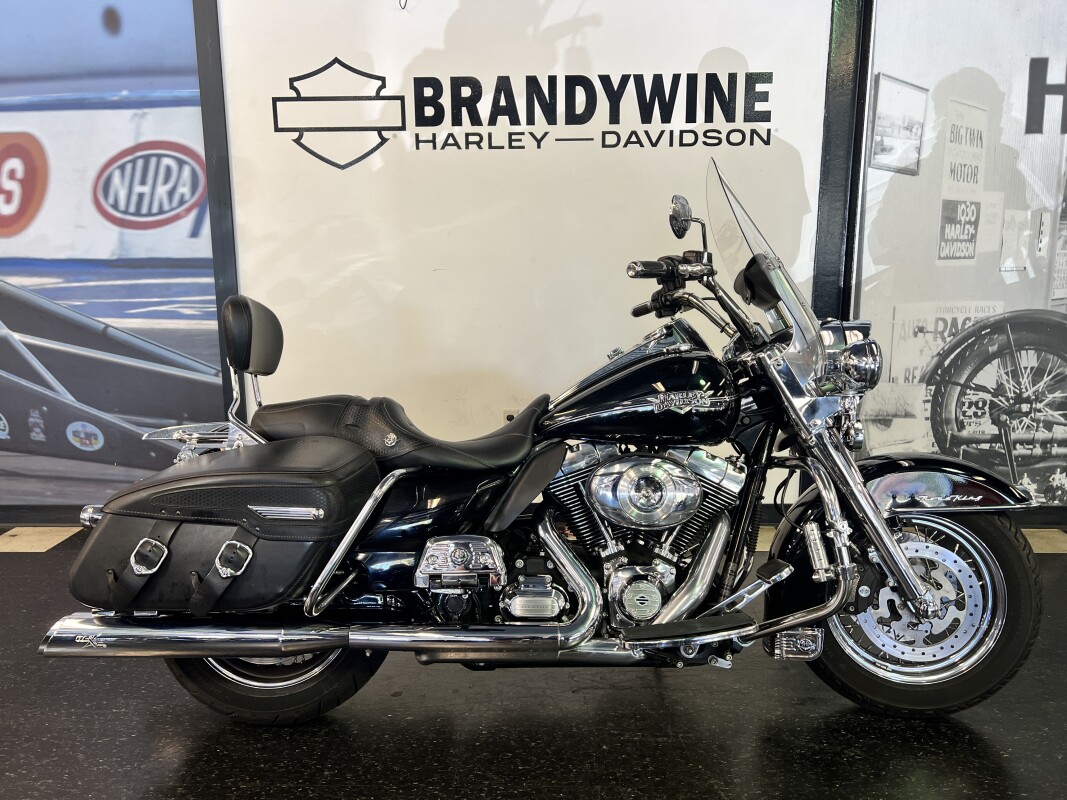 2013 Harley-Davidson Road King Classic Vivid Black FLHRC