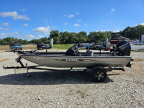 2015 Lowe Stinger 175 C  ~60Hp 4 Stroke w/335 Hours.  thumb 0