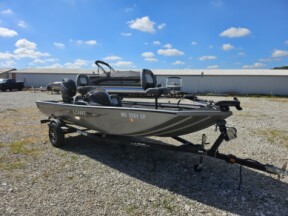 2015 Lowe Stinger 175 C  ~60Hp 4 Stroke w/335 Hours.  thumb 3