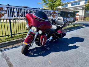 2016 Harley-Davidson® Ultra Limited Low Two-Tone Mysterious Red Sunglo/Velocity Red Sunglo thumb 2