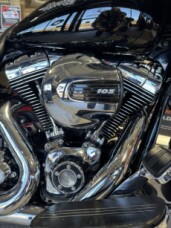 FLTRX 2013 Road Glide<sup>®</sup> Custom thumb 3