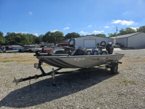 2015 Lowe Stinger 175 C  ~60Hp 4 Stroke w/335 Hours.  thumb 2