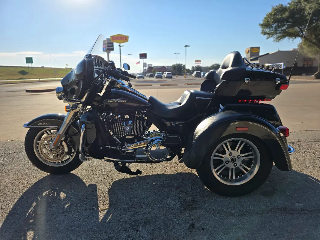 2017 Harley-Davidson Tri Glide Ultra - Photo 5