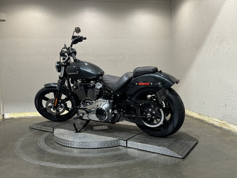 Harley-Davidson Street Bob 2025 FXBB 84616215DT IRON HORSE MTLC - Photo 8