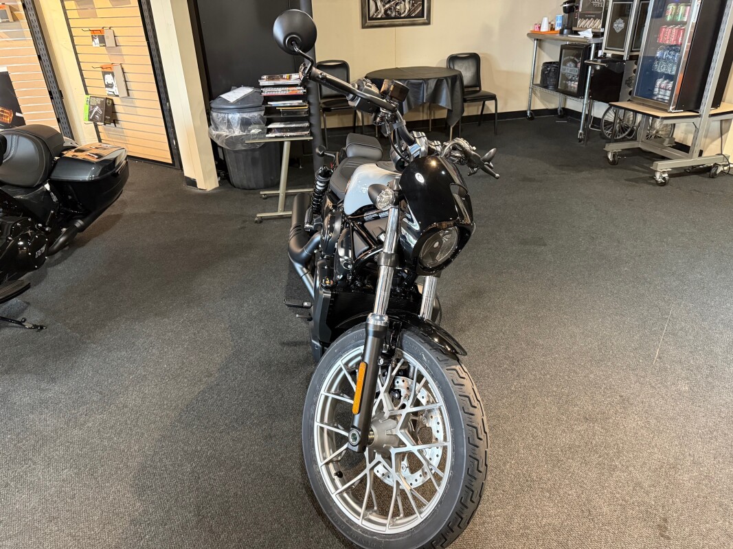 RH975S 2025 Nightster Special - Photo 2