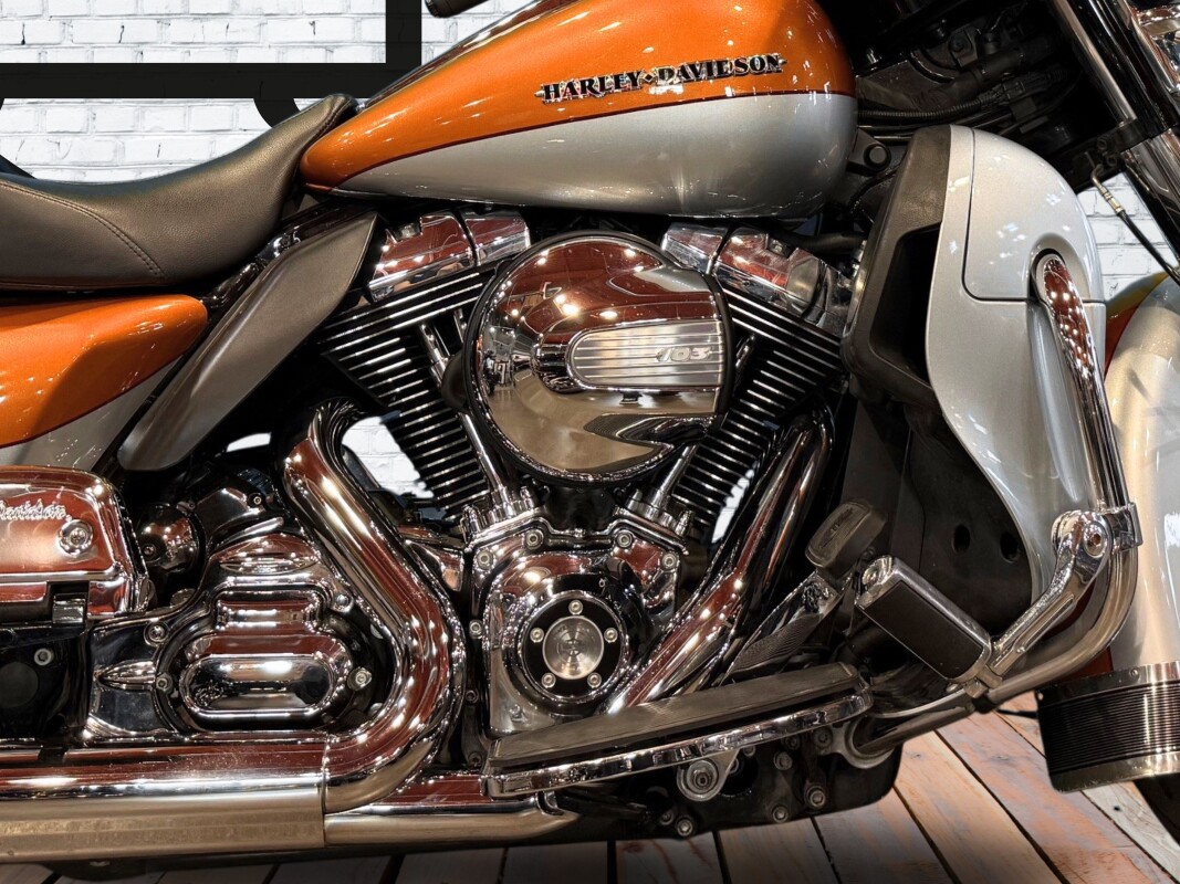 2014 Harley-Davidson Electra Glide Ultra Limited Two-Tone Amber Whiskey/Brilliant Silver - Photo 4