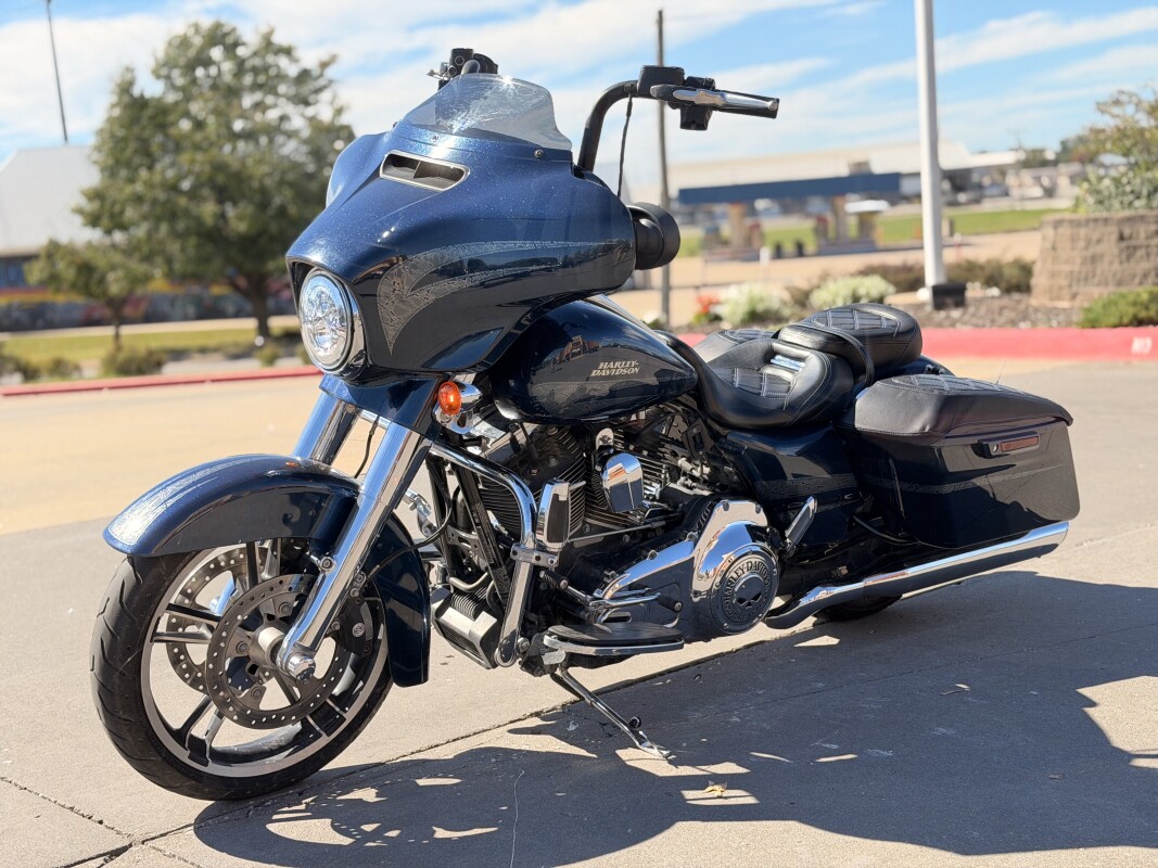 2016 Harley-Davidson Street Glide Special FLHXS Cosmic Blue Pearl 634721 - Photo 5