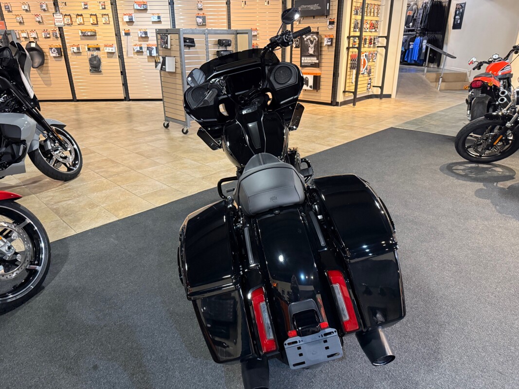 FLTRX 2025 Road Glide - Photo 5