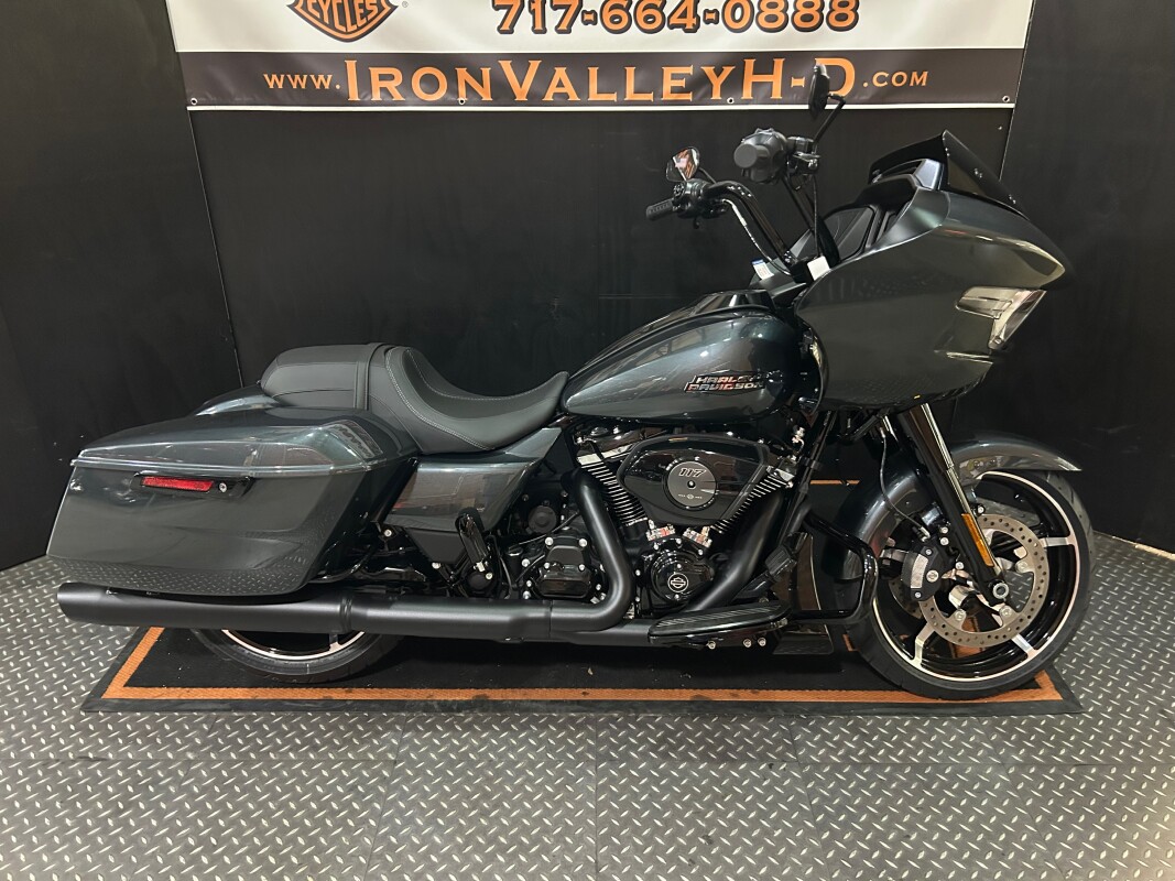 2025 H-D FLTRX Road Glide 117ci - Photo 2