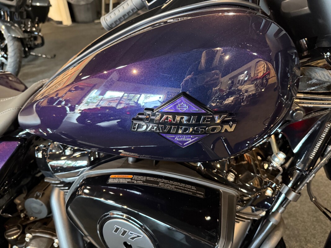 FLHX 2025 Street Glide - Photo 2