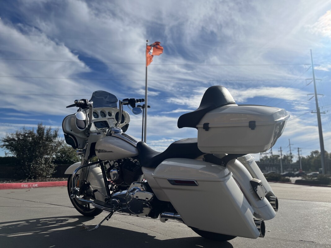 2014 Harley-Davidson Street Glide FLHX WHITE 615484 - Photo 3