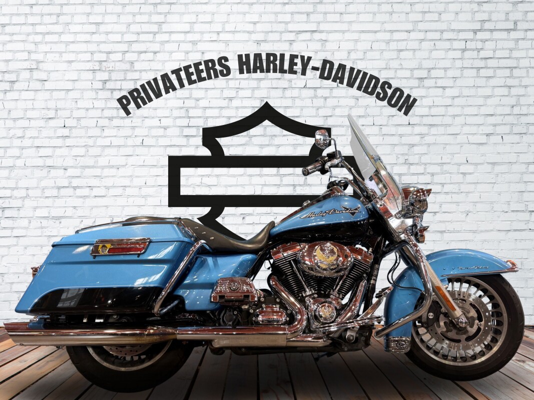 2011 Harley-Davidson Road King Cool Blue Pearl/Vivid Black