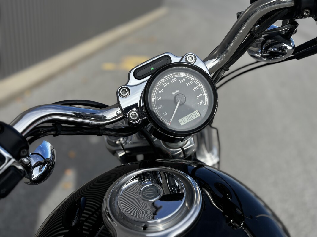 2008 Harley-Davidson 1200 Custom Vivid Black - Photo 7