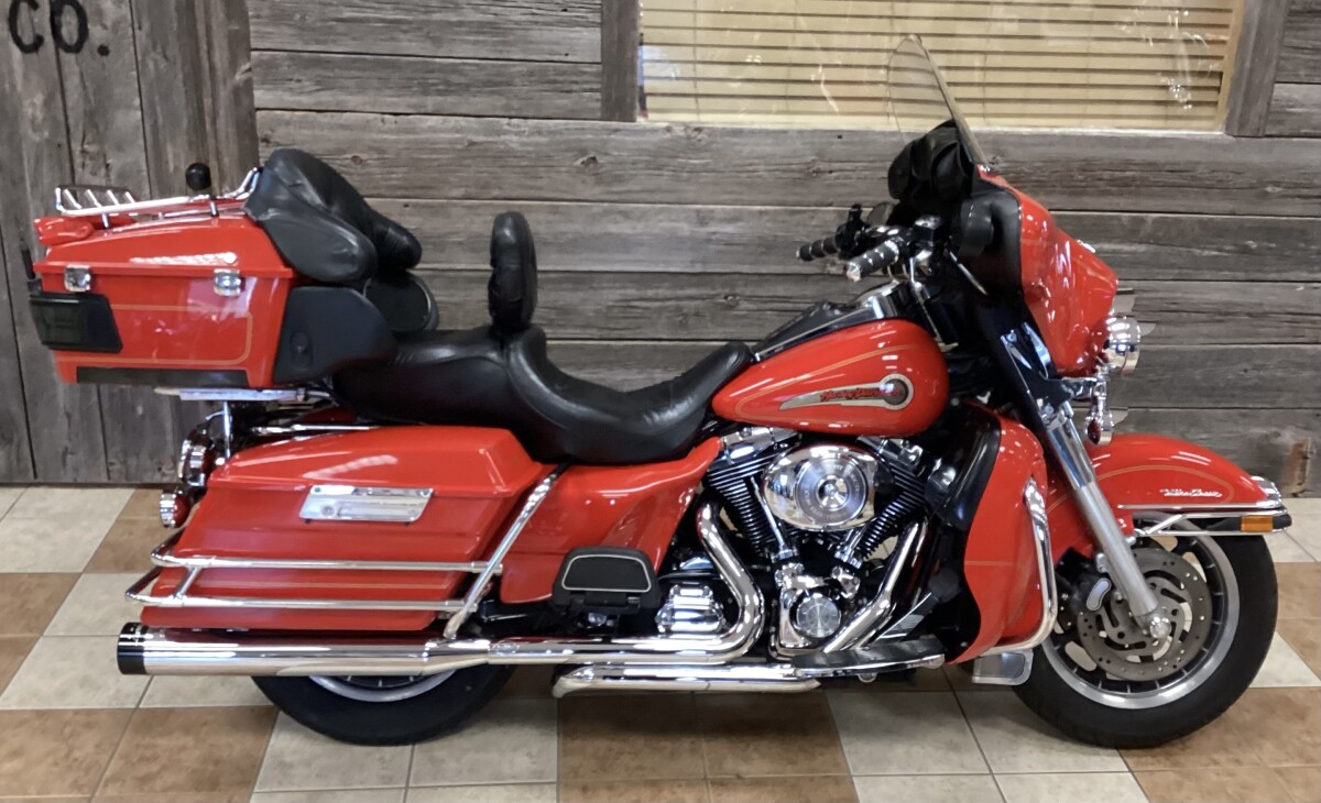 2002 Electra Glide Ultra Classic Shrine Exclusive - Fire Engine Red - Firefighter