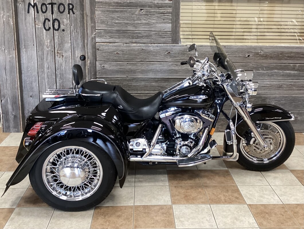 2006 Harley-Davidson Road King Classic Black