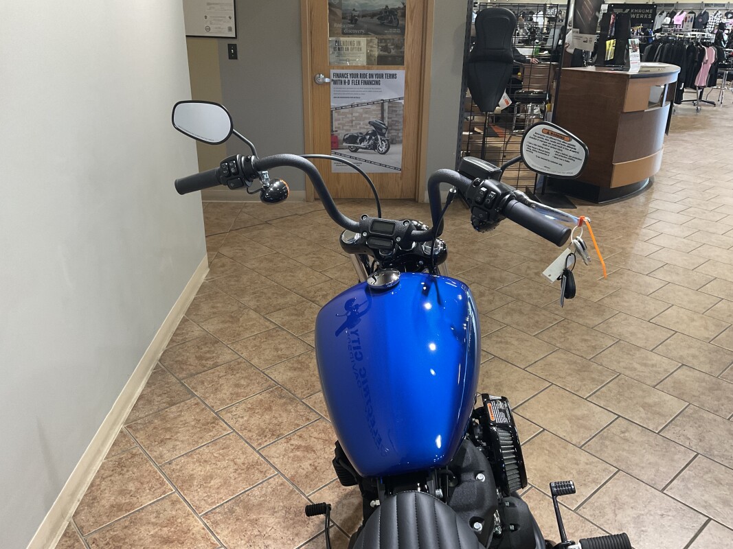 2024 Harley-Davidson Street Bob 114 Blue Burst FXBBS - Photo 6
