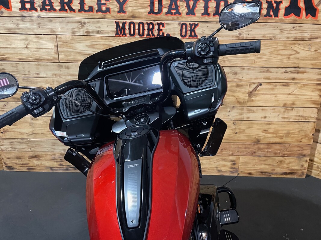Harley-Davidson Road Glide 2025 FLTRX Whiskey Firestorm - Black Finish - Photo 10