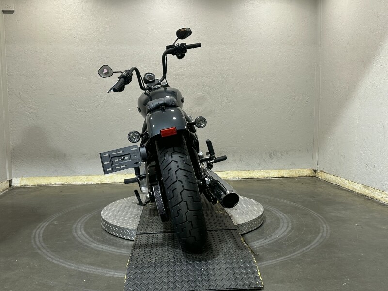 Harley-Davidson Street Bob 2025 FXBB 84616215DT IRON HORSE MTLC - Photo 6