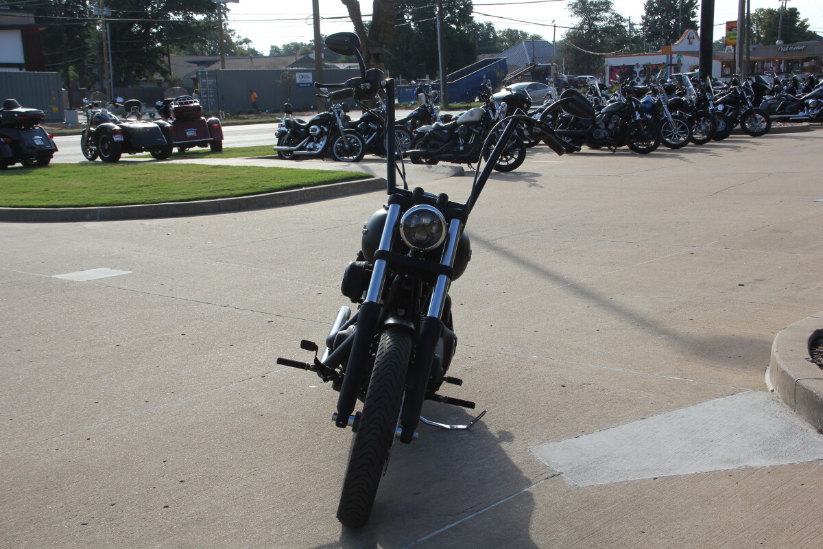 2012 Harley-Davidson Street Bob Black Denim - Photo 8