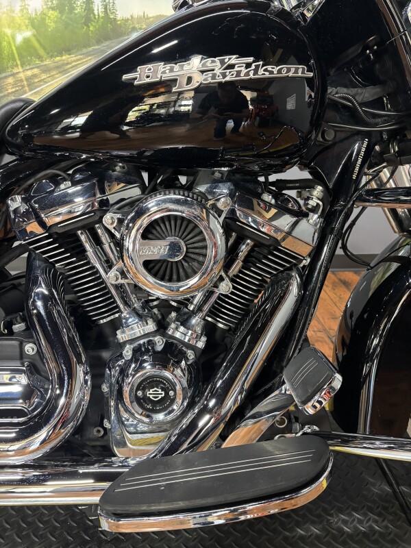 2017 Harley-Davidson Street Glide Special BLACK - Photo 2