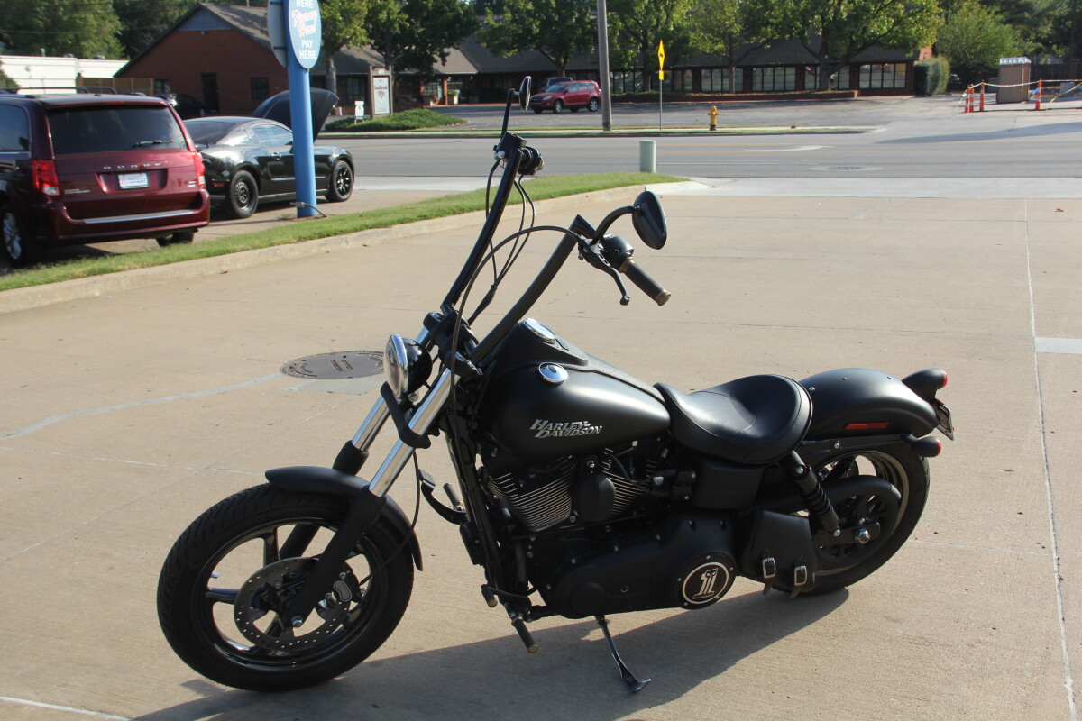 2012 Harley-Davidson Street Bob Black Denim - Photo 6