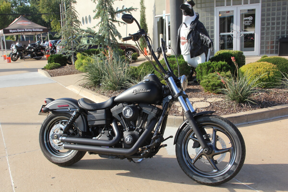 2012 Harley-Davidson Street Bob Black Denim - Photo 4