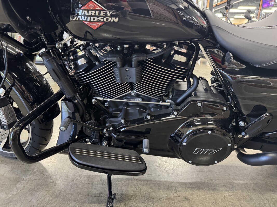 2025 Harley-Davidson Road Glide FLTRX - Photo 9