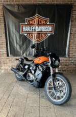 2024 Harley-Davidson<sup>®</sup> Nightster™ Special RH975S BAJA ORG thumb 3