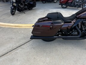 2024 Harley-Davidson® CVO™ Street Glide® Copperhead thumb 1