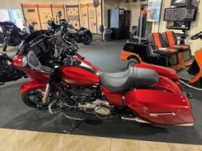 FLTRX 2025 Road Glide™ thumb 1