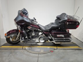 FLHTCUI 2006 Electra Glide® Ultra Classic® thumb 1