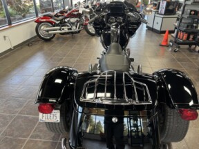 2023 Harley-Davidson® Road Glide® 3 Vivid Black thumb 1