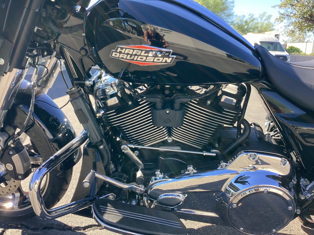 FLHX 2025 Street Glide - Photo 5