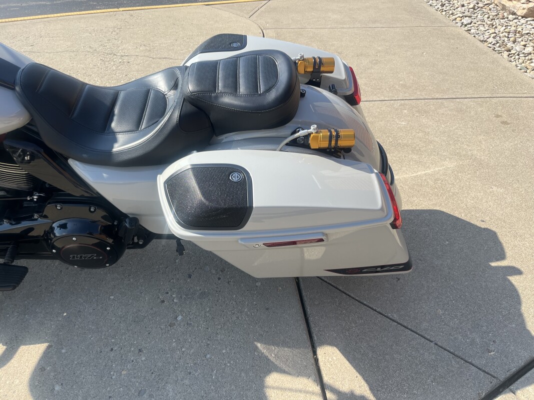 2020 Harley-Davidson CVO Road Glide FLTRXSE - Photo 4