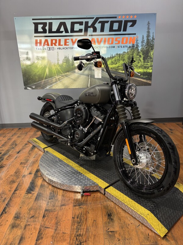 2019 Harley-Davidson Street Bob INDSTRL GRY DNM W/PINSTRIPE - Photo 7