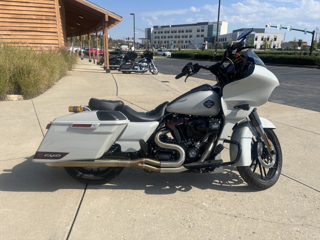 2020 Harley-Davidson CVO Road Glide FLTRXSE