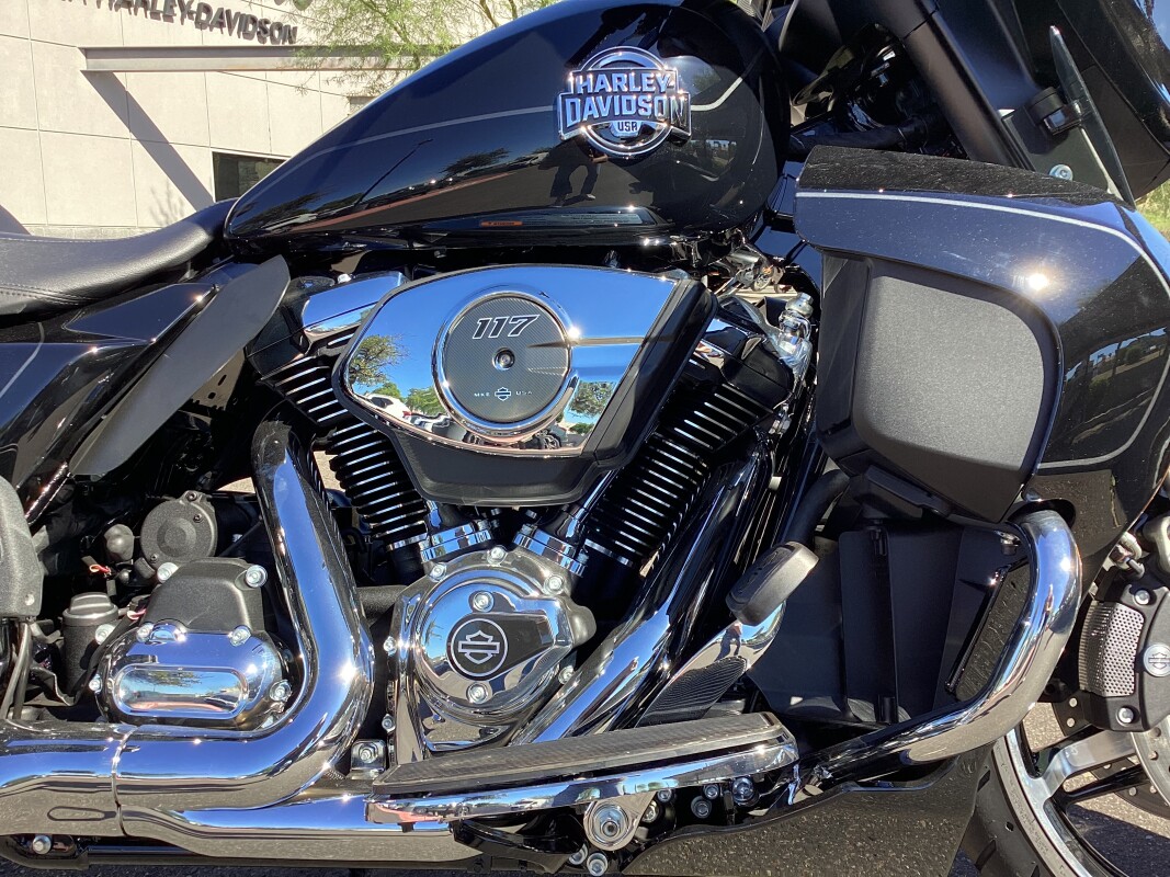 FLHXU 2025 Street Glide Ultra - Photo 2