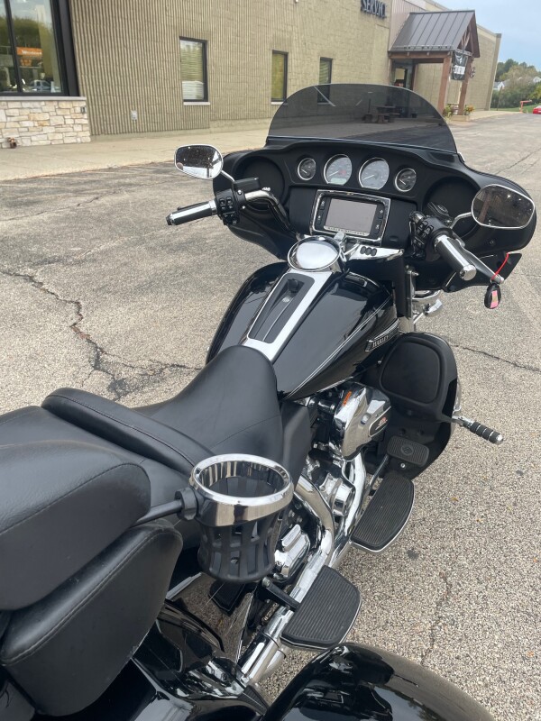 Harley-Davidson Tri Glide Ultra 2014 FLHTCUTG BLACK - Photo 9